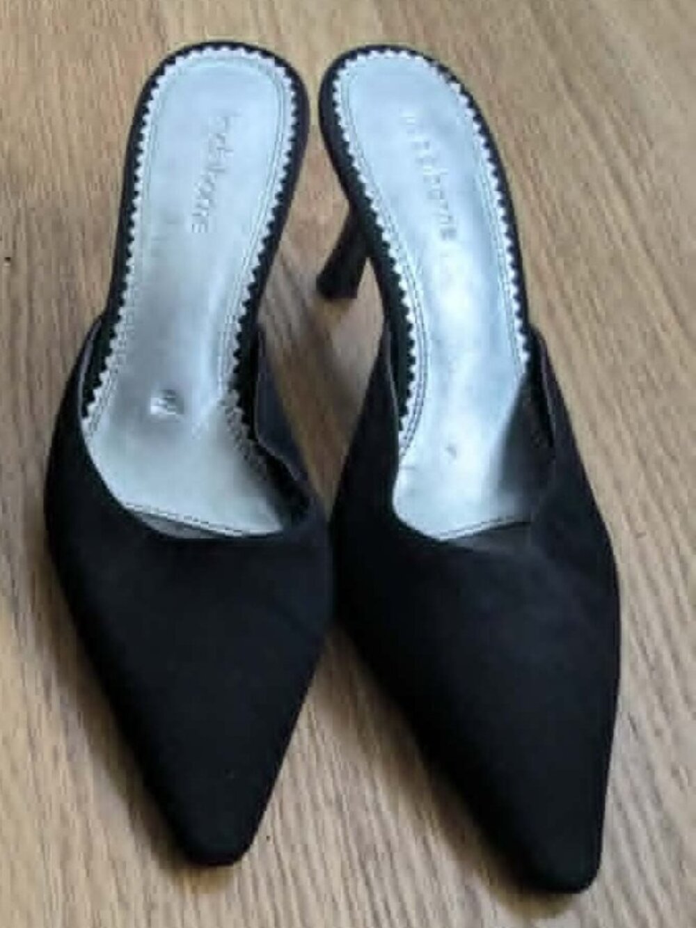 Size 6.5 Liz Claiborne Black Pointed Toe Heeled Mules | Y2K 90s Kitten Heel